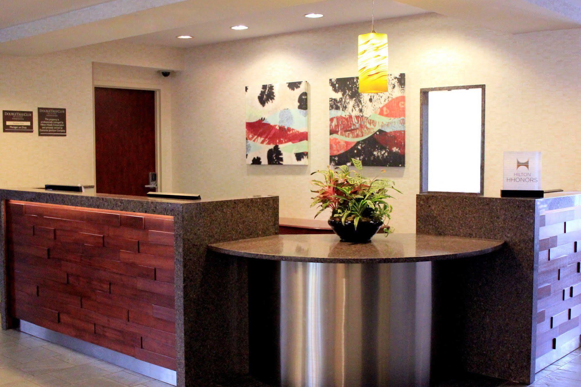 Doubletree By Hilton Hotel Boston Bayside Ngoại thất bức ảnh