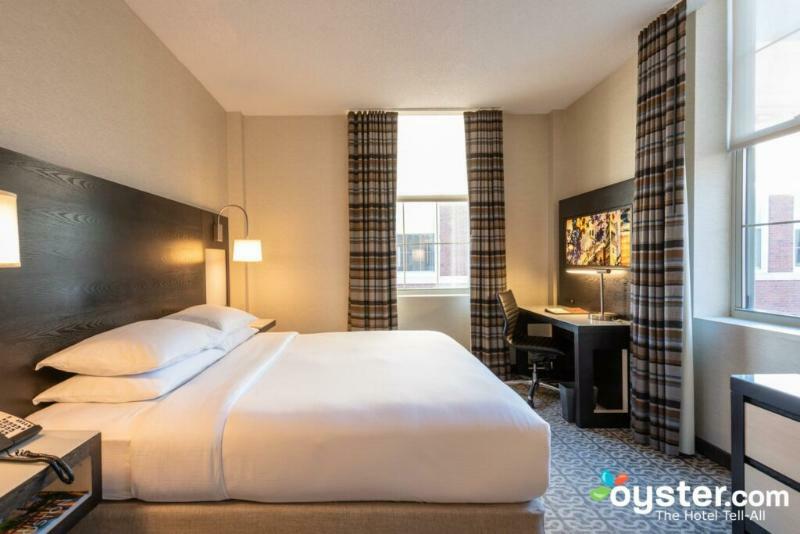 Doubletree By Hilton Hotel Boston Bayside Ngoại thất bức ảnh
